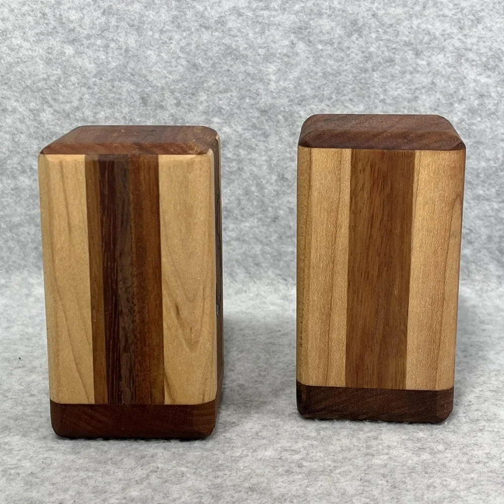 Handcrafted Wooden Salt &‎ Pepper Shakers Set Striped Wood Cork Stoppers Kitchen